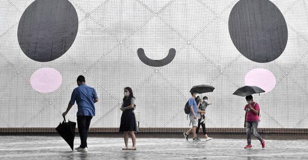 【圓規襲港】天文台預料發出八號熱帶氣旋警告信號 打工仔係咪可以即刻走？ 